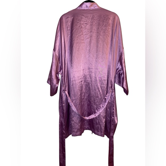 Victoria Secret Intimates Satin Lavender Robe with Belt- One Size - Picture 7 of 9